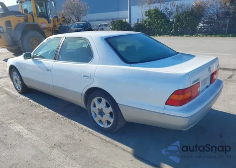 1998 Lexus Ls 400 z USA, uszkodzony, nr VIN JT8BH28F1W0100718